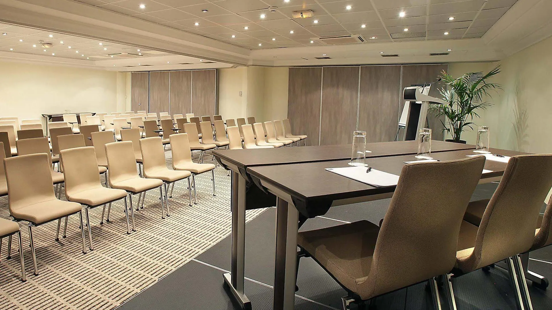 ****  Ac Hotel By Marriott Ambassadeur Antibes - Juan Les Pins Франция